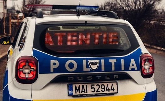 RPTV-Scandal lângă Mitropolia din Constanţa - Călugăr imobilizat de polițiști