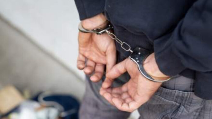 Rptv - GIURGIU | Adolescent arestat preventiv în urma unui scandal la un botez/ E suspectat că l-a înjunghiat de două ori pe un bărbat