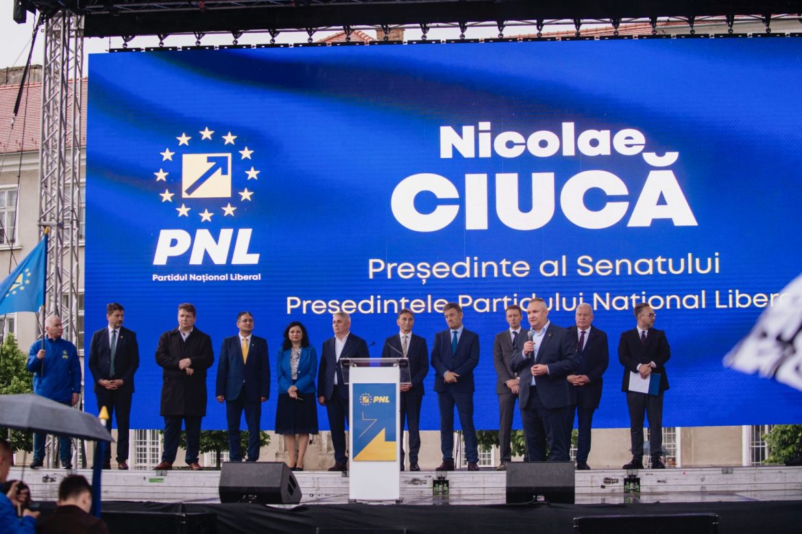 SUSPANS / Nicolae Ciucă, întrebat despre candidatura sa la prezidenţiale: Să vedem cum se termină alegerile locale